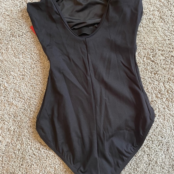 Leo - Picture 2 of 2